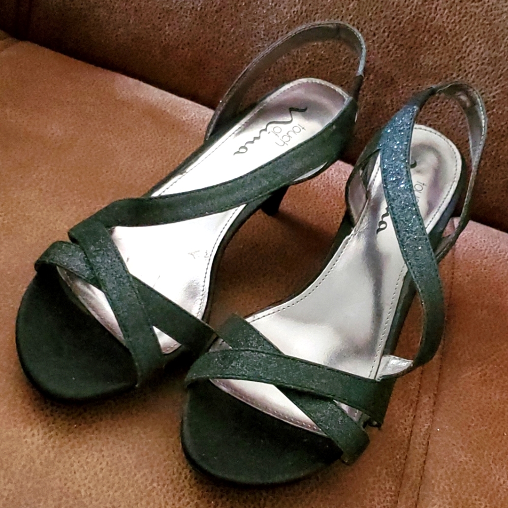 Touch of Nina glittery black dress heels size 8